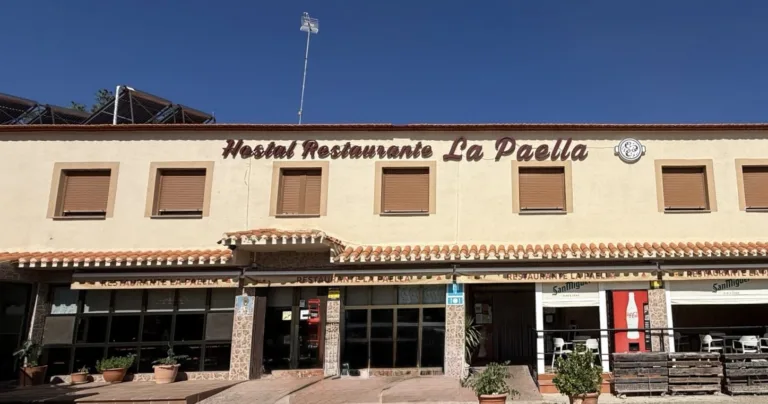 Restaurante la paella por fuera